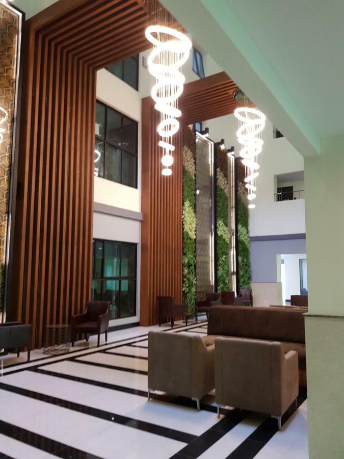 Dusit Grand Condo View Джомтьен Экстерьер фото