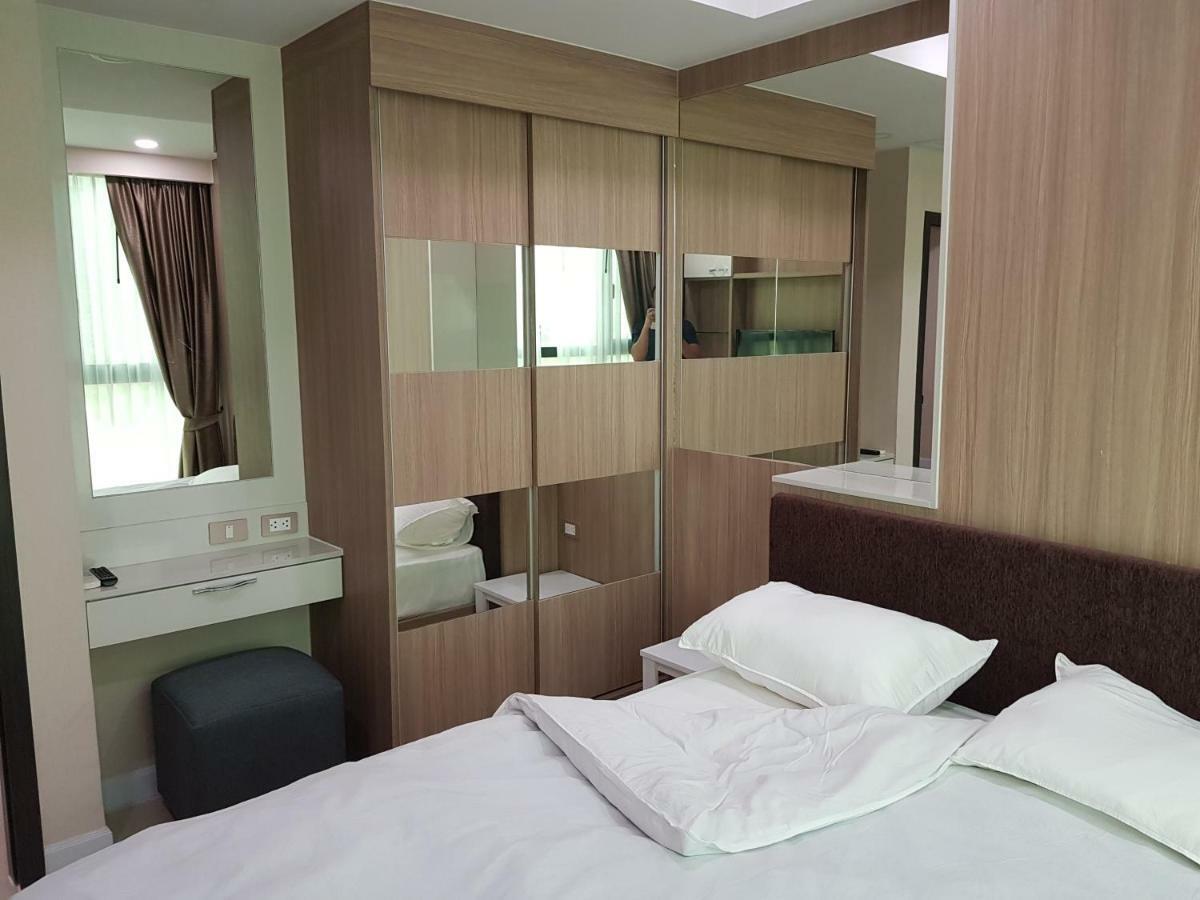 Dusit Grand Condo View Джомтьен Экстерьер фото